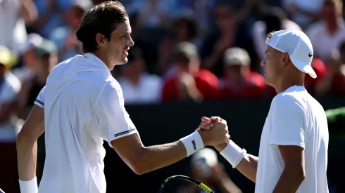 Holger Rune cayó en primera ronda de Wimbledon ante el chileno Nicolás Jarry.
