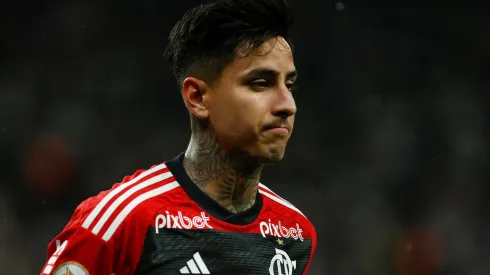 Erick Pulgar sufrió fractura en su pie derecho en Mundial de Clubes.
