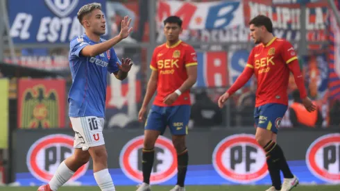 Assadi entró de emergencia y terminó marcando el gol de la tranquilidad para la U.
