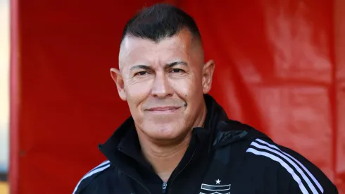 Almirón está fuertemente cuestionado en Colo Colo
