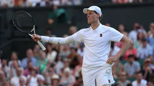 Jannik Sinner celebra su pasó a la final en Wimbledon 
