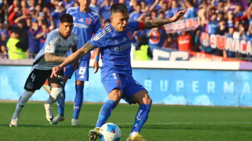 Charles Aránguiz otra vez fue fundamental con los penales.
