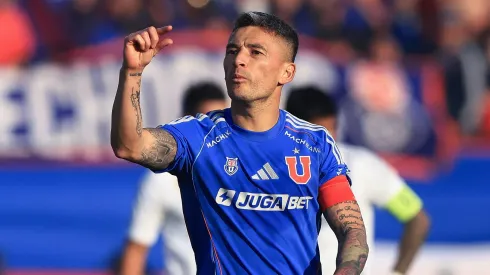 Charles sacó aplausos por una fuerte frase contra referente de Colo Colo
