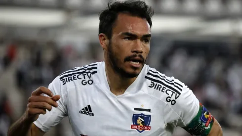 Revelan los complejos momentos que vivió Suazo en Colo Colo. 
