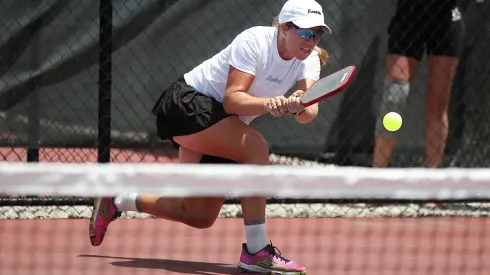 Pickleball, el nuevo deporte de moda que quiere destronar al tenis y pádel.
