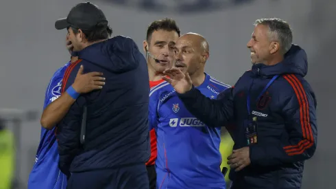 Marcelo Díaz fue parte de la celebración con el grupo argentino.
