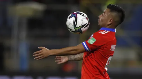 El jugador nacional estaría pasando por tenso momento en Brasil.
