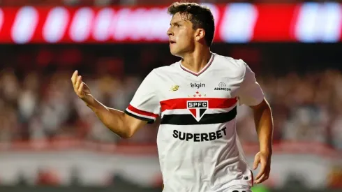 Gonzalo Tapia tuvo su bautismo de gol en Brasil.
