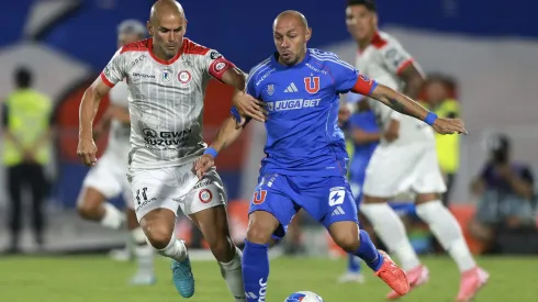 Universidad de Chile enfrenta a Unión La Calera en Liga de Primera.
