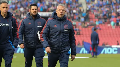 Álvarez se molestó por la fallida llegada de Vargas y Matus
