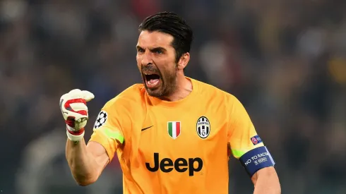 Buffon es elegido el mejor arquero de la historia
