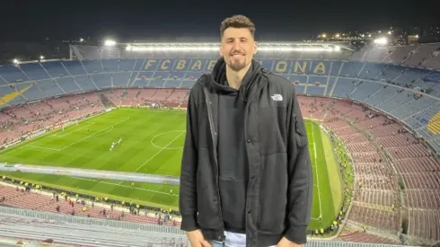 El basquetbolista nacional que comenzó su carrera en el fútbol. 
