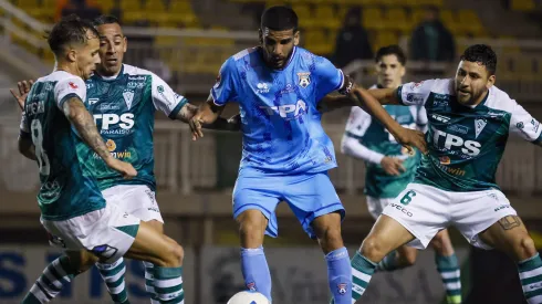 El DT de San Marcos reveló las graves lesiones que arrastra el jugador. 
