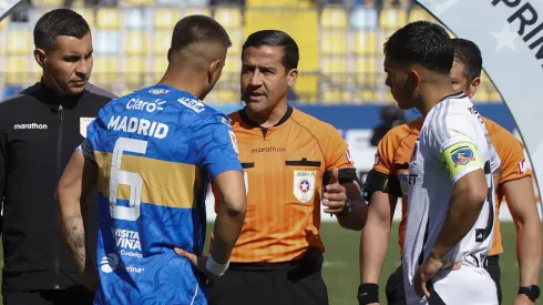 Manuel De Tezanos se ríe de la supuesta conspiración arbitral contra Colo Colo.
