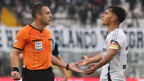 Pizarro se suma a reclamos de Colo Colo contra el arbitraje.
