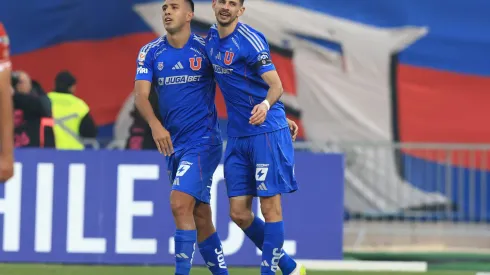 Un atacante azul se podría ir.
