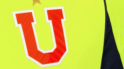 La U reedita recordada tricota: el Chuncho presenta su nueva y tercera camiseta.
