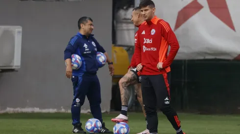 Se trata de Wilson Vásquez, histórico utilero de la Roja.
