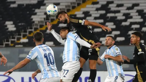 Delantero brilla en la Libertadores y le anotó a Colo Colo.
