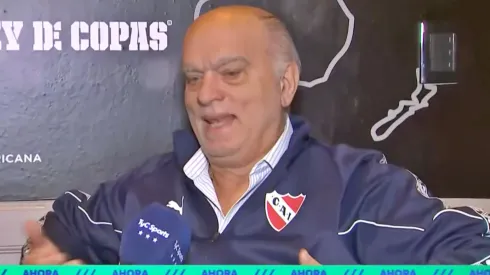 Néstor Grindetti, presidente de Independiente, sigue atacando a la U.
