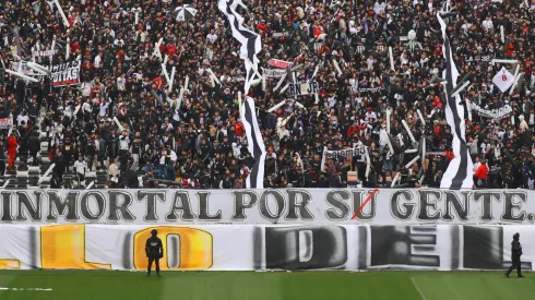 Yeyo Inostroza furioso por lienzos de Colo Colo que se burlan de tragedia de la U.

