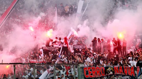Hubo un lienzo del Superclásico que generó controversia en Argentina.

