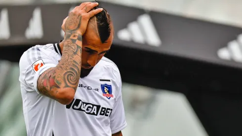 Arturo Vidal enfrenta querella por fallido documental sobre su vida.
