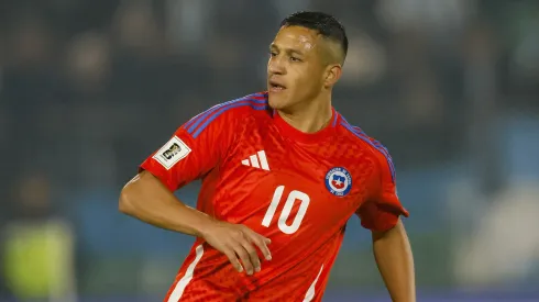 Coke Hevia le cierra la puerta de La Roja a Alexis Sánchez.
