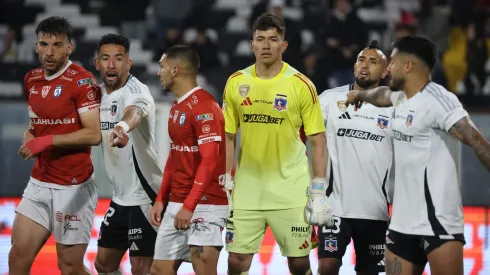 El meta debutando en Colo Colo.
