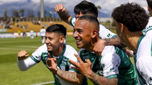 Jorge Luna se mandó un golazo.
