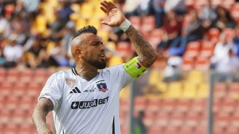 Le llueven las críticas a Arturo Vidal.
