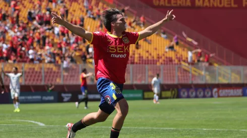 Unión Española al fin escapó del descenso directo.
