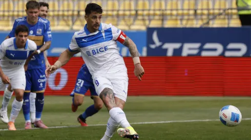 Zampedri marcó tres goles ante Everton.
