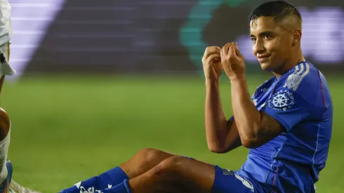Nicolás Guerra se alista como titular en la U contra Lanús.
