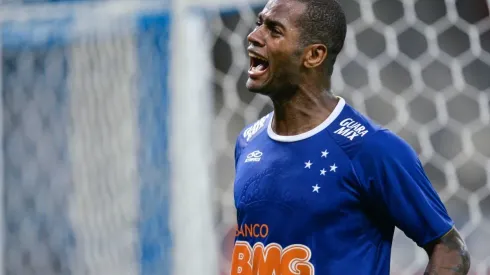 Cruzeiro v Defensor – Copa Bridgestone Libertadores 2014
