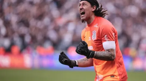 Cássio, goleiro do Corinthians, vibra com gol marcado contra o Grêmio
