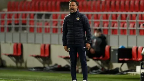 Vítor Pereira, técnico do Fenerbahçe, pode ser demitido em breve
