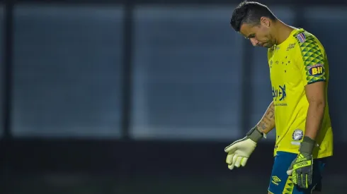 Fábio não chega a acordo com novos responsáveis pelo Cruzeiro e se despede da equipe mineira (Foto: Thiago Ribeiro/AGIF)
