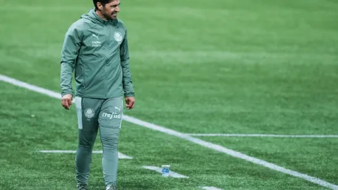 Abel Ferreira voltou a comandar o Palmeiras após o bicampeonato da Libertadores
