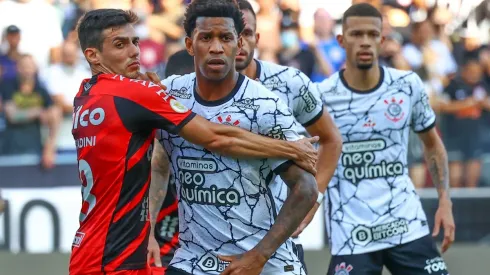 Gil tem 333 partidas com a camisa do Corinthians
