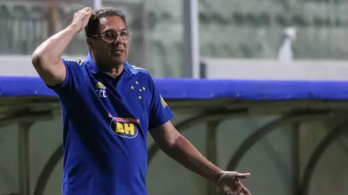 Comissão técnica de Luxemburgo entrou na Justiça contra o Cruzeiro
