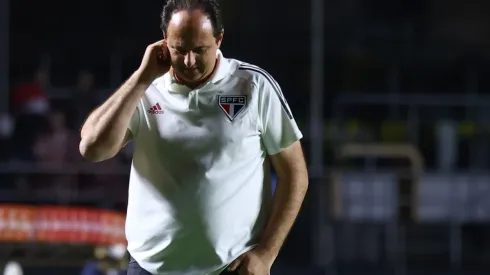 Rogério Ceni enfrenta dificuldade no início de temporada com o São Paulo
