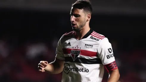 Calleri confessa que gol de bicicleta foi sorte (Foto: Ettore Chiereguini/AGIF)
