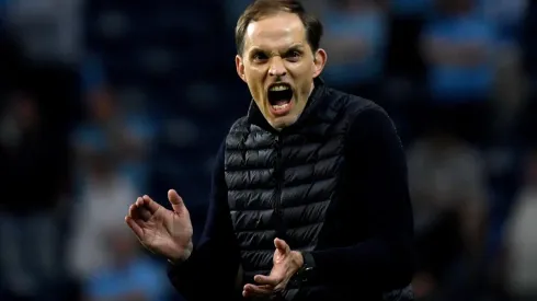 Tuchel reclama de atrasa na reformulação do elenco para a próxima temporada por conta da venda do clube (Foto: Pierre-Philippe Marcou – Pool/Getty Images)
