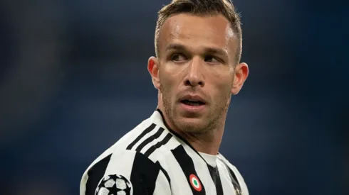 Arthur pode deixar a Juventus rumo à Inglaterra
