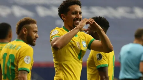 Jogadores da seleção brasileira comemoram gol (Foto: Getty Images)
