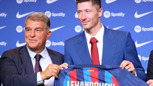 FC Barcelona Unveil New Signing Robert Lewandowski
