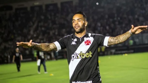 777 Partners não estaria disposta a renovar com Alex Teixeira para a próxima temporada (Foto: Daniel RAMALHO/VASCO)
