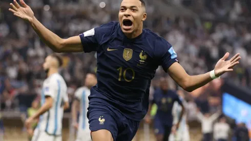 Mbappé comemora gol na final da Copa do Mundo (Foto: Getty Images)
