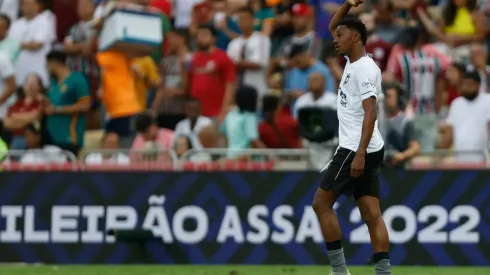 Botafogo planeja fazer de Jeffinho a maior venda do clube
